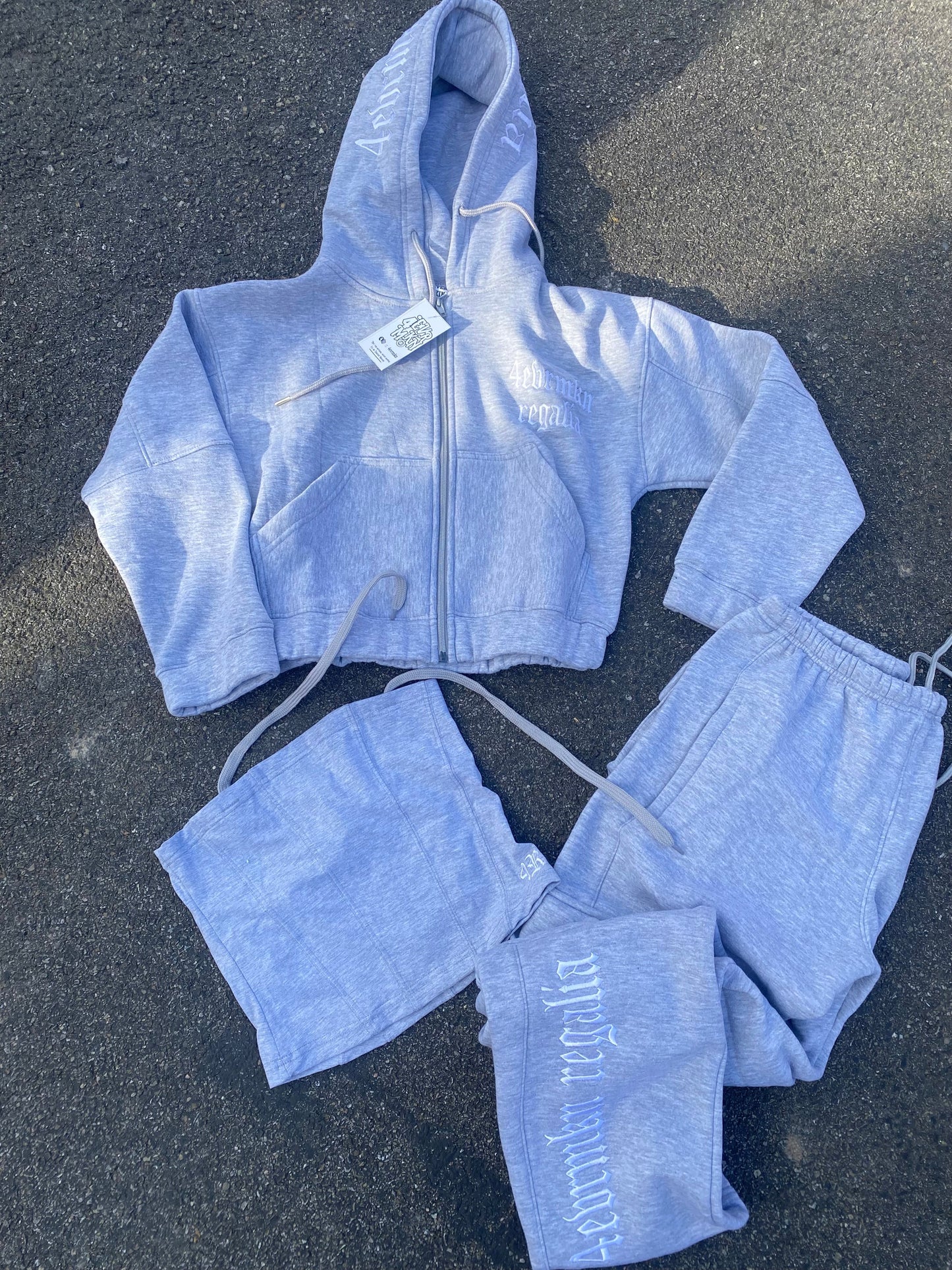 Regalia 3-piece Set